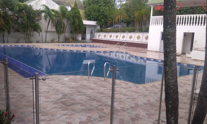 Girardot House | Inviting House for Summer Getaways with Pool & Spa