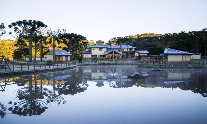 Urupema Cottage | Idyllic 5-Suite Retreat with Pool in Serra Catarinense