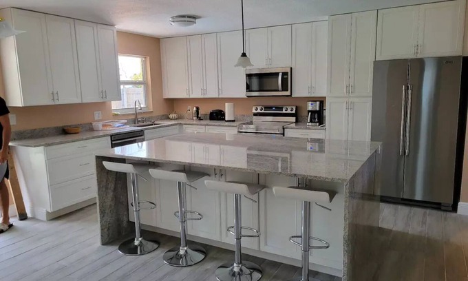 Lake Worth House | Idyllic Retreat with Pool, Just 10 Min from the Beach