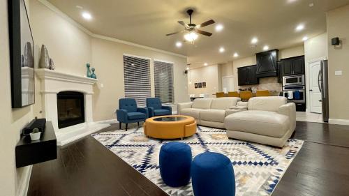 Little Elm House | Inviting Lakeside Retreat with Grilling and Family Amenities