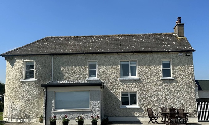 South Tipperary Other | Idyllic Irish Farmhouse Near Four Vibrant Cities