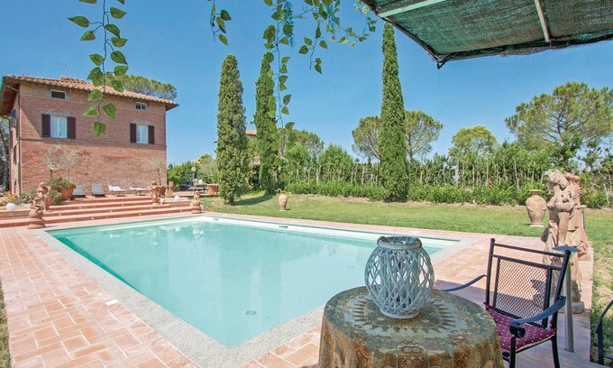 Castiglione del Lago House | Spacious 6 Bedroom Retreat in Castiglione del Lago