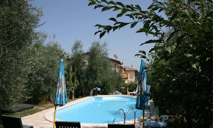 Marciano della Chiana Apartment | Inviting Apartment for 6 with Pool & Terrace Near Arezzo