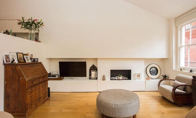 Kensington Apartment | Elegant Kensington Flat: Pet and Child Friendly Retreat