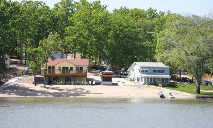 Sunrise Beach House | Picturesque Lake Home on Cannonball Beach with Pool