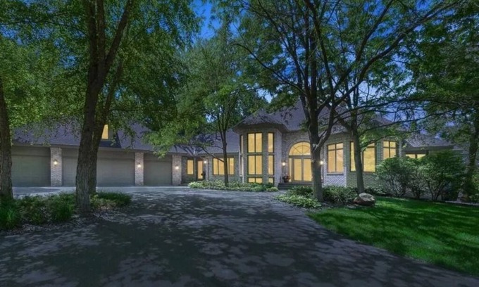 Wyoming House | Idyllic Lake Home with Sauna and Hot Tub – Rated 9/10