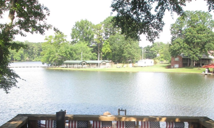 West Point House | Beautiful Lake House in West Central Georgia