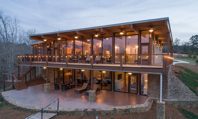 Cullman House | Scenic Lake House with Unmatched Views and Fantastic Amenities