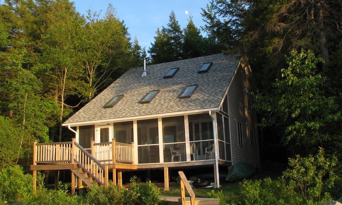 Cherryfield Cottage | Scenic Lakeside Cottage on Spring River Lake, Rated 9.8/10