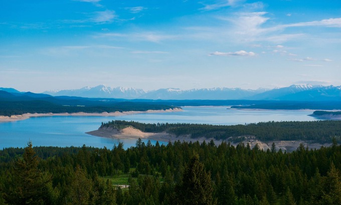 Rexford House | Lakeview Log Home with Private Spa & Perfect Guest Rating