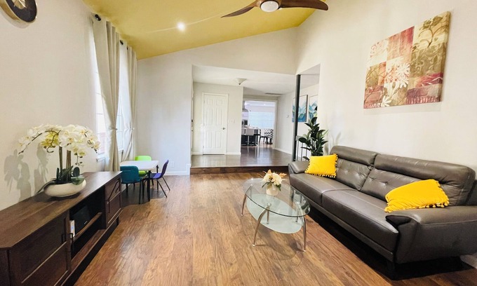 South San Jose House | Picturesque Landscaped House with Family-Friendly Amenities