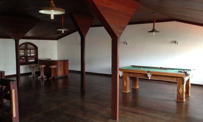 Centro House | Ocean View Retreat with Pool and Spa by the Big Beach