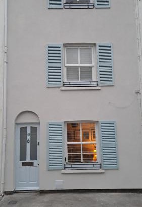 Brighton Apartment | Charming Townhouse in Brighton's Regency Area, Pet Friendly