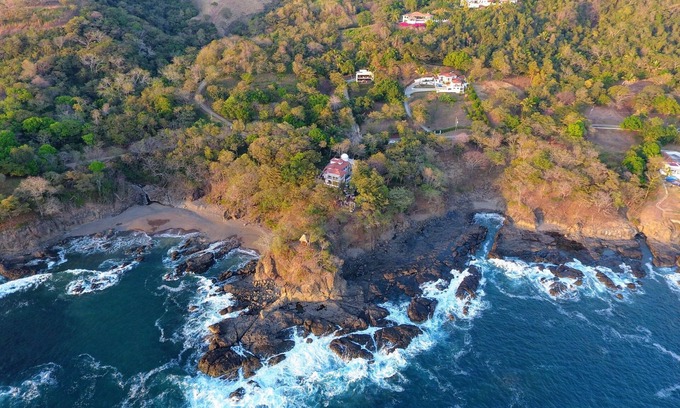 Puerto Carrillo Villa | Ideally Located Beach House with Ocean Views & Spa Amenities