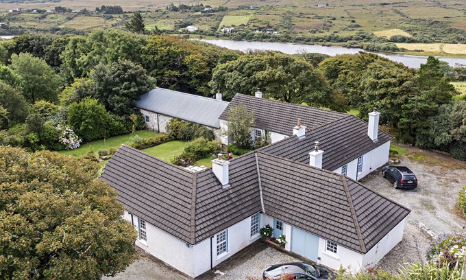 Moyard House | Scenic Lodge on the Wild Atlantic Way in Connemara, Ireland