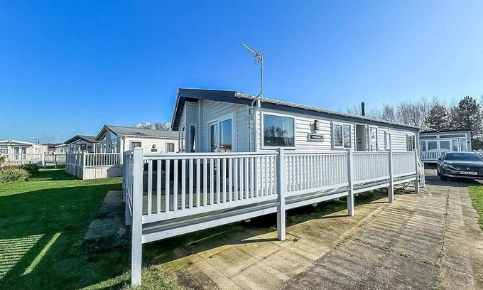 Hunstanton Cabin | Inviting Lodge with Decking at Manor Park in Hunstanton