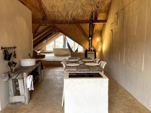Entraunes Ski Chalet | Beautiful Loft in old Barn