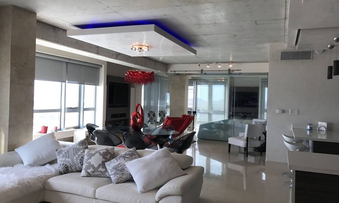 Puerta de Tierra Apartment | Idyllic Loft Steps from Beach in Old San Juan & Condado