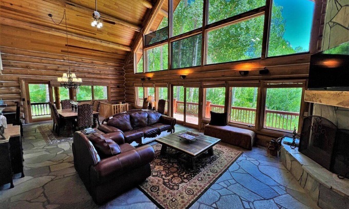 Purgatory Cabin | Inviting Log Cabin Near Purgatory Resort with Hot Tub