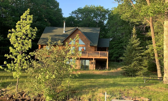 Lake Nebagamon House | Inviting Log Lake Home with Loft, Pool & Pet-Friendly Stay