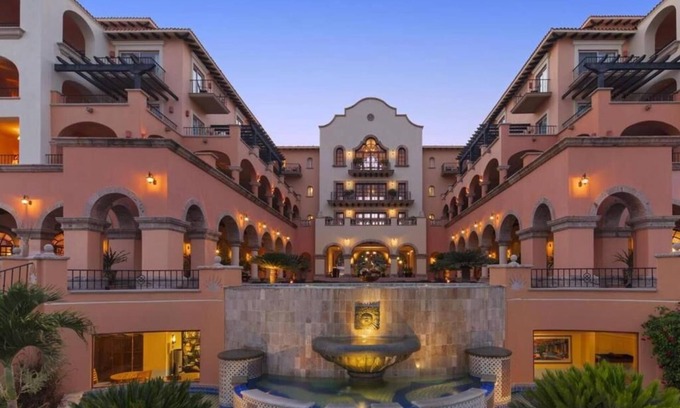 Cabo Bello Resort | Relaxing Los Cabos Beachfront Condo with Hot Tub & Pool