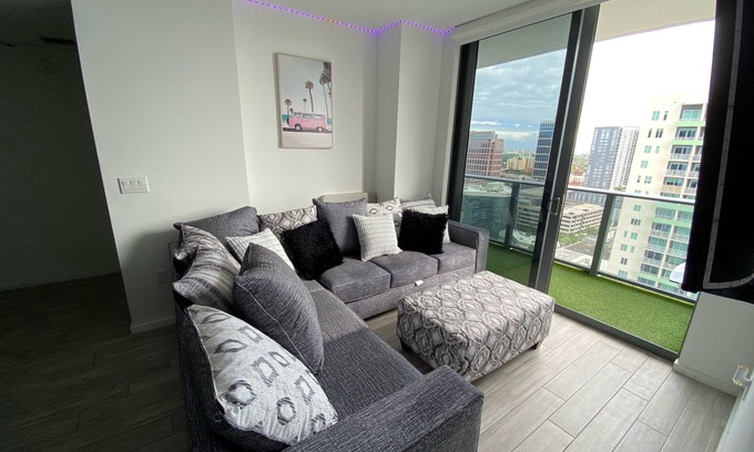 Riverwalk Fort Lauderdale Condo | Elegant High Rise 2BR Downtown with Pool & Spa Amenities