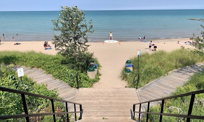 Shorewood Hotel | Top-Rated Suite at A Shorewood Home with Full Amenities