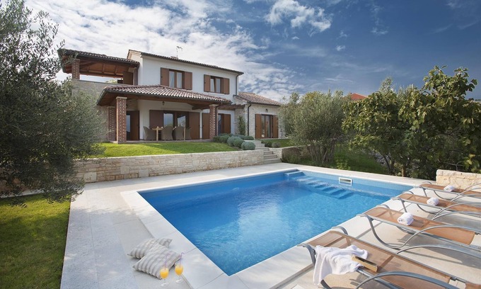 Suzan Villa | Premier Villa Maria: Poolside Bliss Near the Ocean