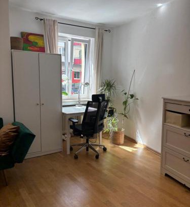 Neuschwabing Apartment | Elegant Flat in a Family-Friendly Neighborhood