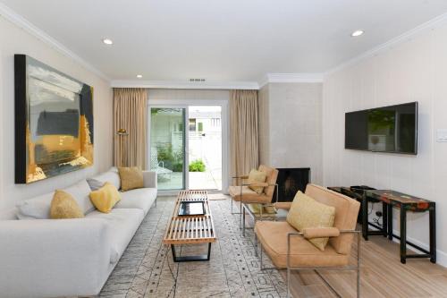 Napa House | Elegant Mansion Estates Condo with Pool at Silverado