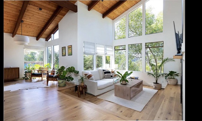 Day Valley House | Mid-century Modern Retreat with Ocean Views in Aptos Hills