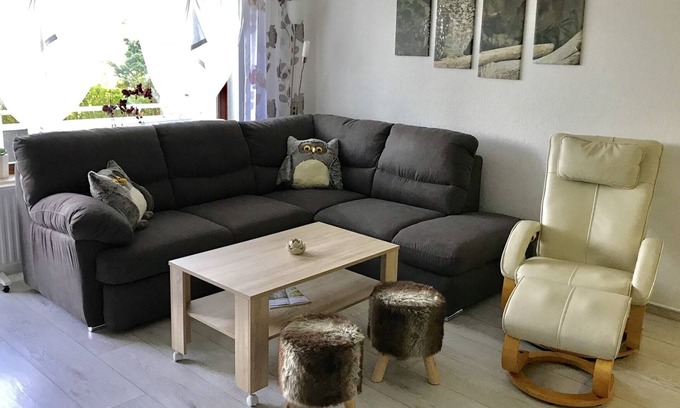 Altenau Apartment | Modern Owl's Nest in Harz - Guest Rated 9.8, Pet Friendly