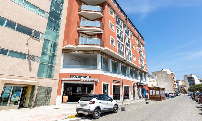 Fazouro Apartment | Beautiful, modern vacation apartment directly by the sea!