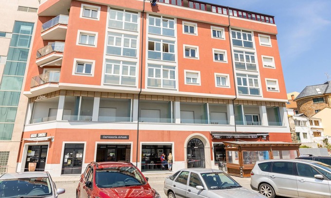 Fazouro Apartment | Beautiful, modern vacation apartment directly by the sea!