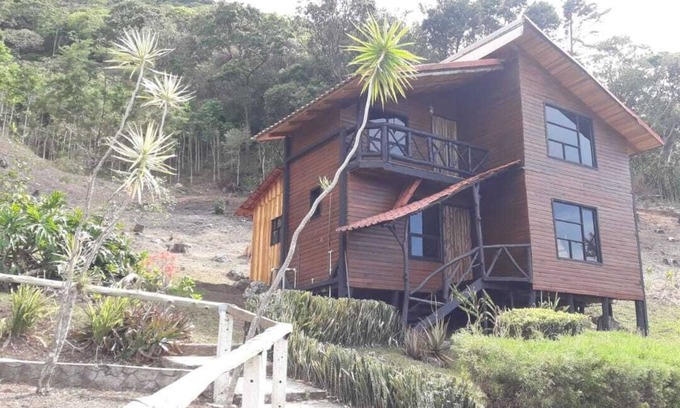 Roble Cottage | Beautiful Mountain Cottage near San José.