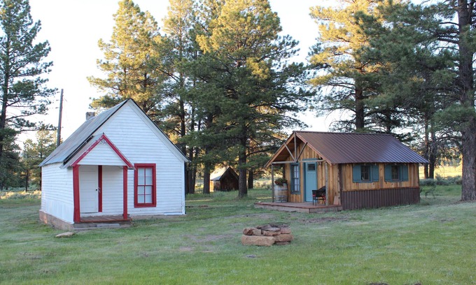 Montrose Cabin | Idyllic Mountain Retreat: Guest Rated 10/10, Pet Friendly!