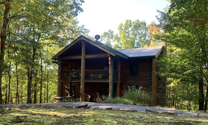 Burlington Cabin | Beautiful Mountain Getaway. Less than 3 hours from DC, Baltimore, and Pittsburgh
