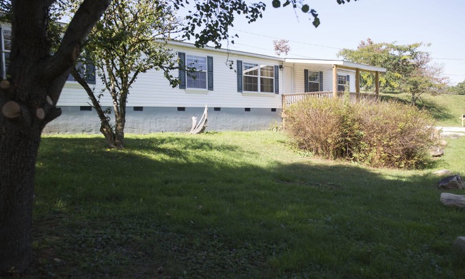 Linville House | Perfect Mountain Retreat: Pet-Friendly with Spa & Family Amenities