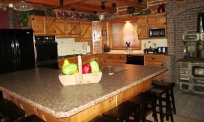 Wisdom House | Idyllic Mountain Lodge in Big Hole Valley, Montana