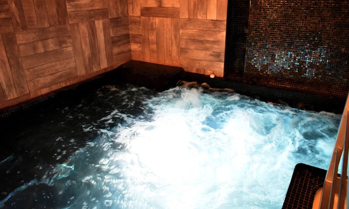 Cuernavaca House | Prime House in Golden Zone with Hot Tub & Family Amenities