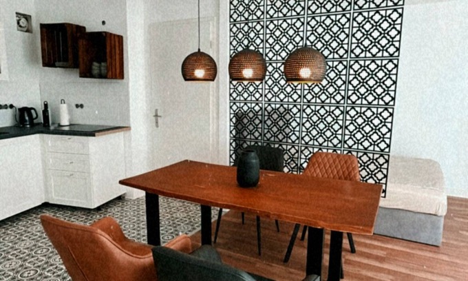 Suedvorstadt Apartment | New Studio in Lively Area with Top Amenities & 10/10 Rating