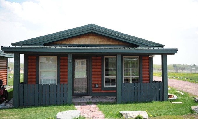 East Glacier Park Village Cabin | Modern Cabin Retreat with Breakfast & Kid-Friendly Amenities