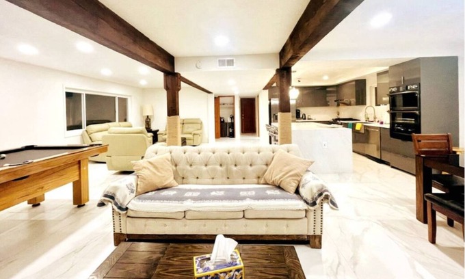Channel Islands House | Coastal Elegance: Waterfront Retreat with Family Amenities