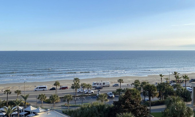 Galveston Condo | Renovated Oceanview 1Bdrm at San Luis Resort - Rated 10/10