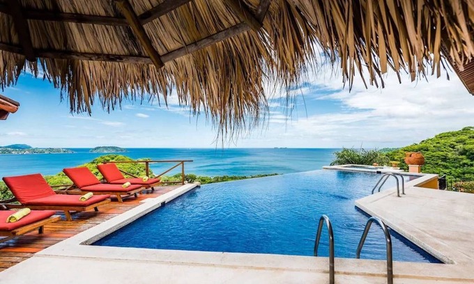 Potrero Villa | Oceanfront Villa with Breathtaking Sunsets & Cook Service