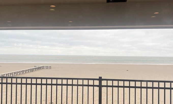 Francitas House | Beautiful Oasis on the Bay! Gorgeous Views, Great Fishing and Pool Access!