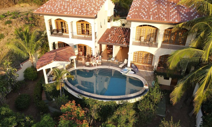 Potrero House | Oceanfront Villa with Pool - Rated 10/10 by Guests