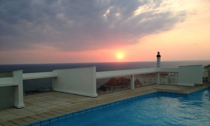 Biarritz Apartment | Scenic Oceanfront Retreat with Rooftop Pool in Biarritz