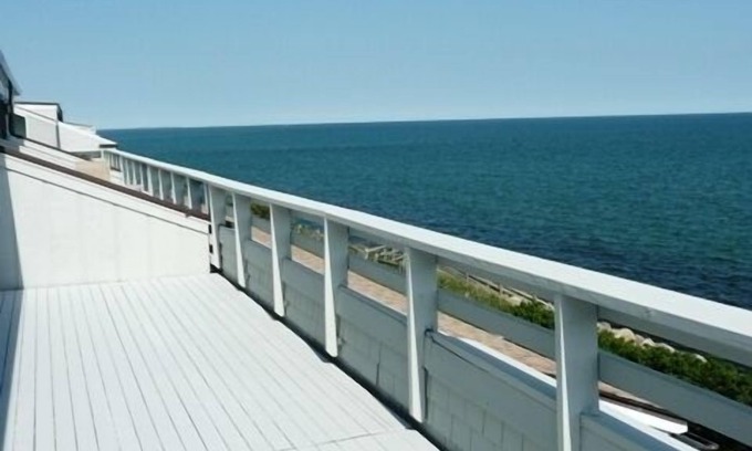 Mashpee Condo | Idyllic Oceanfront Condo with Pool and Breathtaking Views