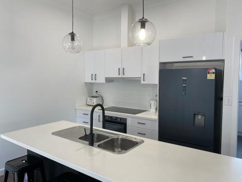 Wagga Wagga House | Beautiful On Broad in Central